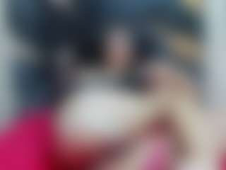 emmillyy20's Live Sex Cam Show