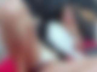 emmillyy20's Live Sex Cam Show