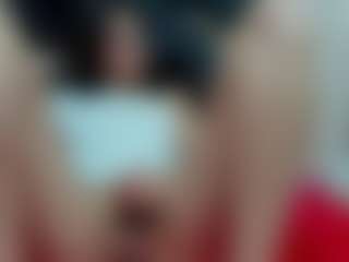 emmillyy20's Live Sex Cam Show
