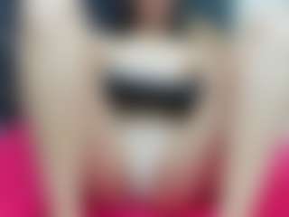 emmillyy20's Live Sex Cam Show