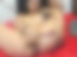 emmillyy20's Live Sex Cam Show