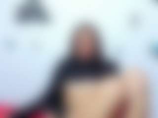 emmillyy20's Live Sex Cam Show