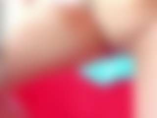 emmillyy20's Live Sex Cam Show