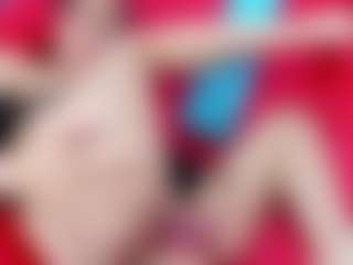 emmillyy20's Live Sex Cam Show