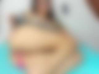 emmillyy20's Live Sex Cam Show