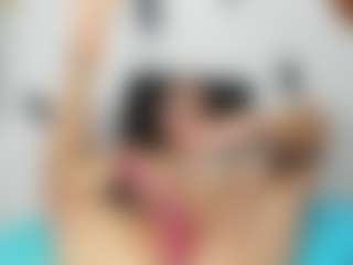 emmillyy20's Live Sex Cam Show