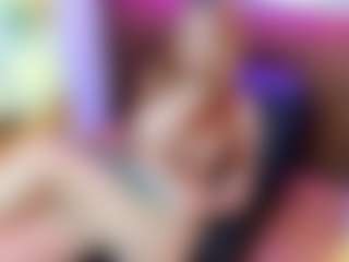 LucyBlazeY's Live Sex Cam Show