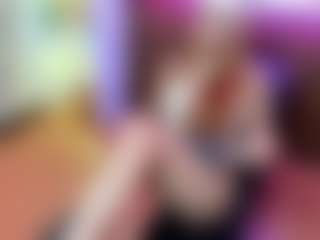 Live cam show with LucyBlazeY - Belly on Camsoda