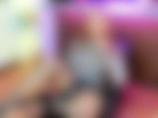 LucyBlazeY's Live Sex Cam Show