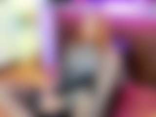 LucyBlazeY's Live Sex Cam Show