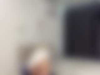 Live cam show with MarhtaNugent - Small Cock on Camsoda