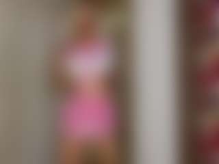 Live cam show with MarhtaNugent - Blowjob on Camsoda