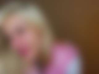 Live cam show with MarhtaNugent - White on Stripli.com | russian federation