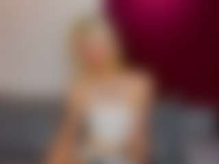 Live-Cam-Show mit MarhtaNugent - HD auf Camsoda