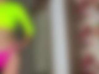 Live cam show with MarhtaNugent - Cock Rating on AdultVida.com