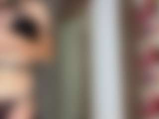 Live cam show with MarhtaNugent - Romanian on Camsoda | united states
