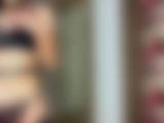 Live cam show with MarhtaNugent - HD on sexylive.show