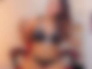 Live cam show with meganjamess - Striptease on StripNow