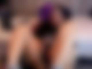 Live cam show with Mia-Wils - BBW Squirt on Camsoda