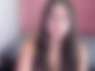 Live cam show with Mia-Wils - New Big Ass on TeamSkeetLive