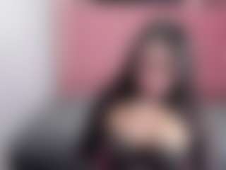 Live cam show with Mia-Wils - Full Nudity on madthumbs