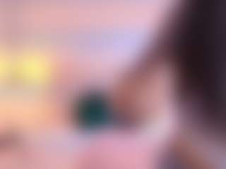 Live cam show with Mia-Wils - Domination on AdultVida.com