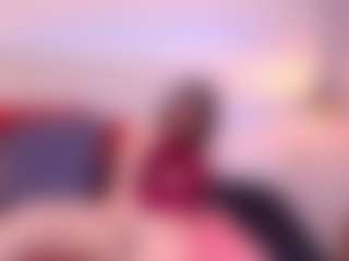 Live cam show with Mia-Wils - Green Eyes on Camsoda
