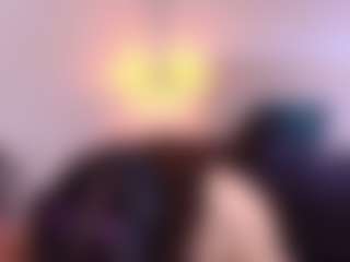 Live cam show with Mia-Wils - Green Eyes on PervPlay.com