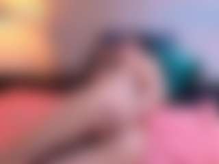 Live cam show with Mia-Wils - Domination on friskycurves.com