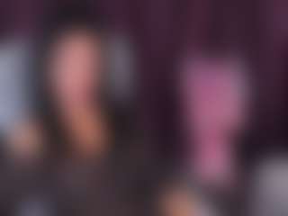 Live cam show with Rileynoxx - New Shaved Pussy on 1on1-livenow
