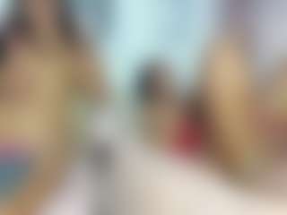 Live cam show with roosalysmitth - Petite on Camsoda