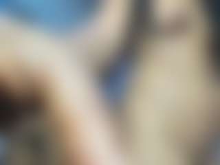 roosalysmitth's Live Sex Cam Show
