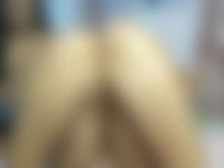 Live cam show with roosalysmitth - Drinking on SxyPornLive