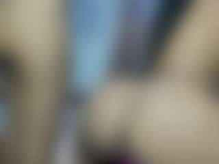 Live cam show with roosalysmitth - Brown Eyes on Camsoda