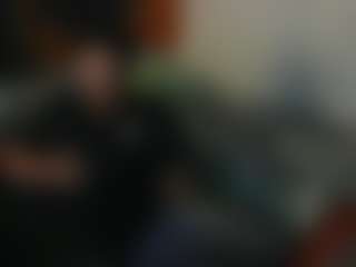 Live cam show with RoseandViktor - Cum on StripNow