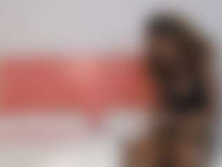 Live cam show with zalntae - Shaved Pussy Brown Hair on Gym Cam Girls