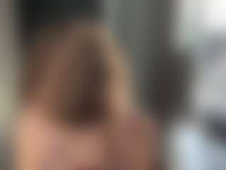 AndreaMordeci's Live Sex Cam Show