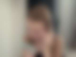 AndreaMordeci's Live Sex Cam Show