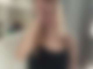 AndreaMordeci's Live Sex Cam Show