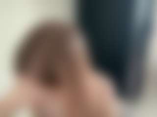 Live cam show with AndreaMordeci - Blonde Hair College on Gym Cam Girls