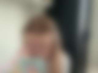 Live cam show with AndreaMordeci - Petite on Camsoda