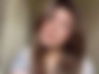 Live cam show with Lora - Oil on Camsoda