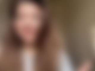 Live cam show with Lora - New Teen (18+) on Gym Cam Girls