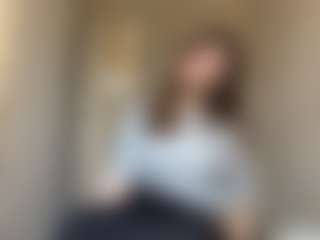 Lora's Live Sex Cam Show