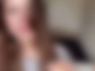 Live cam show with Lora - Wet on Camsoda