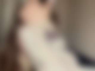 Live cam show with Lora - Oil on Camsoda