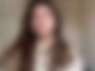 Spettacolo in cam dal vivo con Lora - New BBW su Camsoda