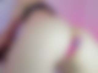 Live cam show with ButtyyCherry - Brown Eyes Red Hair on Camsoda