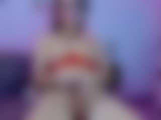 Live cam show with ButtyyCherry - Athletic on Milfs Live