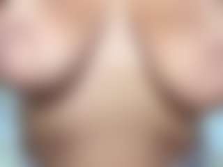 caroladrago's Live Sex Cam Show